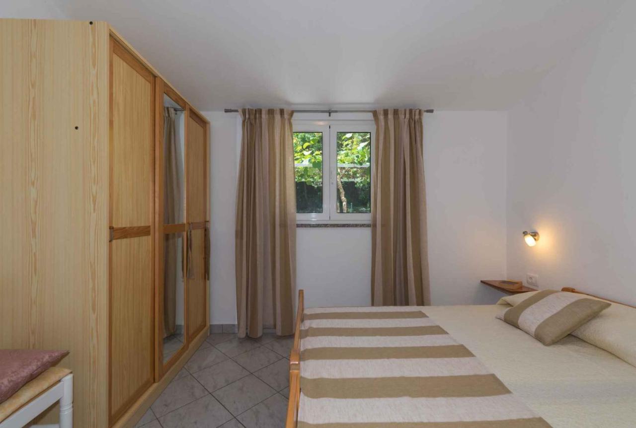 Apartments In Ravni/Istrien 30383 Extérieur photo