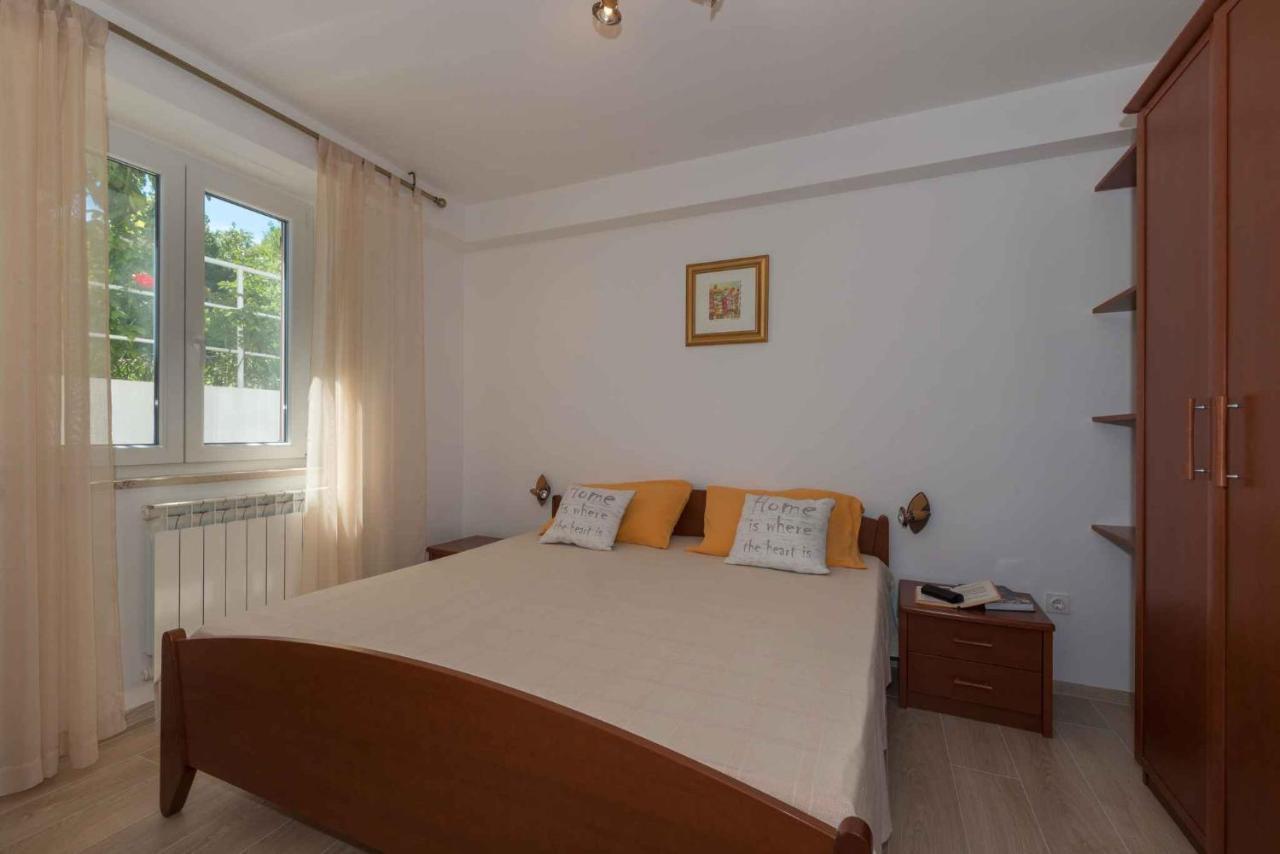 Apartments In Ravni/Istrien 30383 Extérieur photo